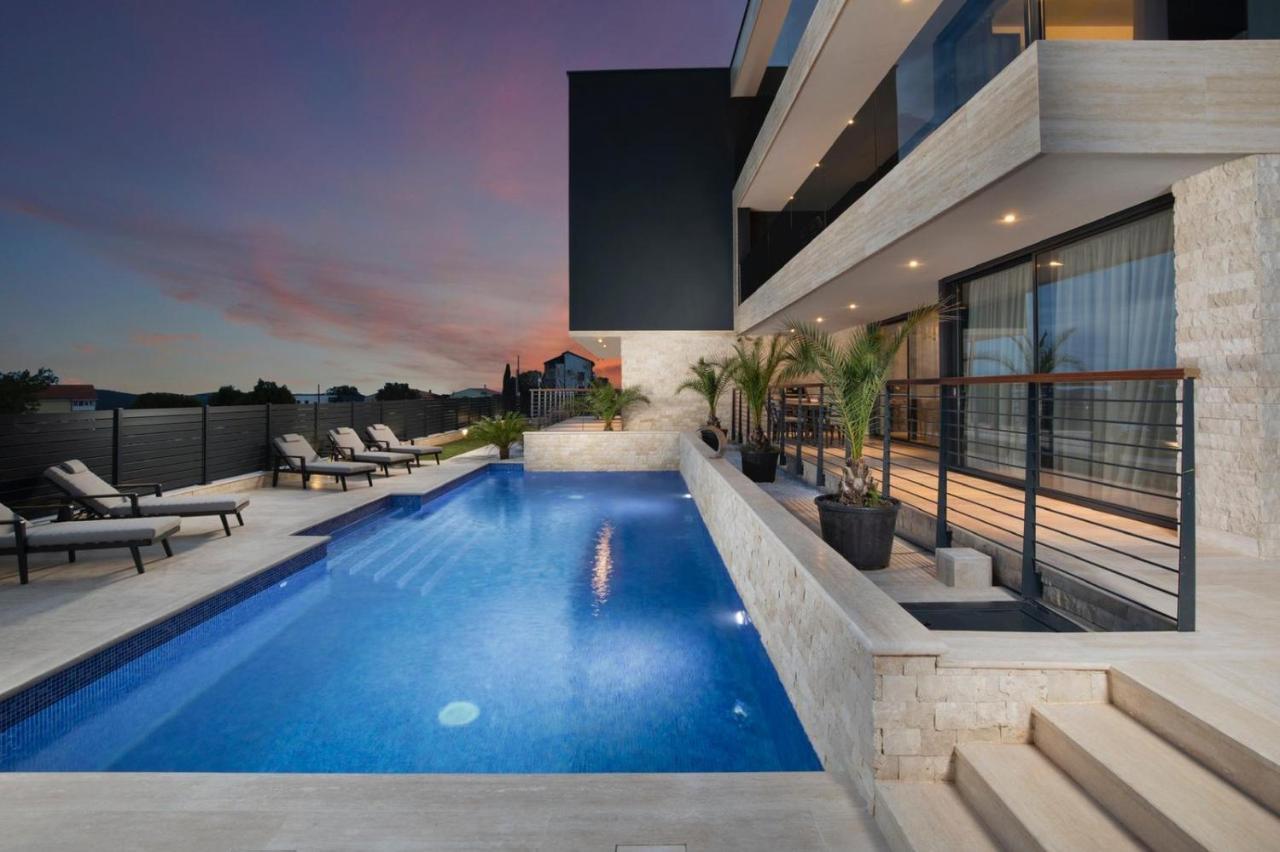 Boutique Apartments Kristo Medulin Exterior photo